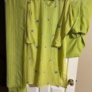 Pre-owned 3 piece Green Georgette suit